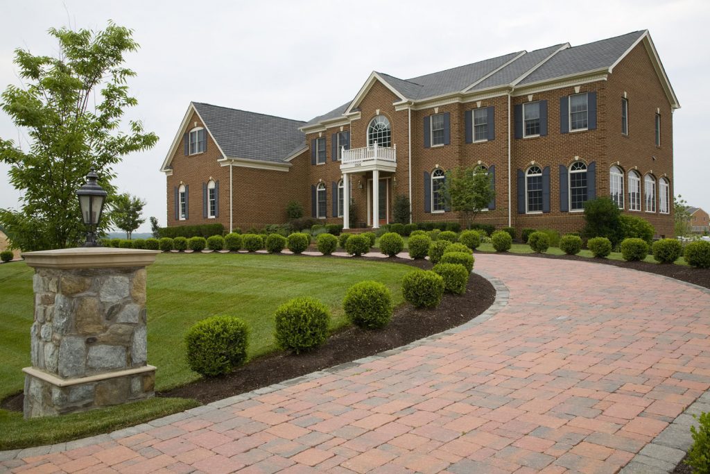 Paver Driveway Landscape Plantings Turf Maintenance Stone Pier Monumnet